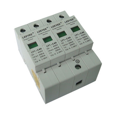 LY1-C40  4P 电涌保护器